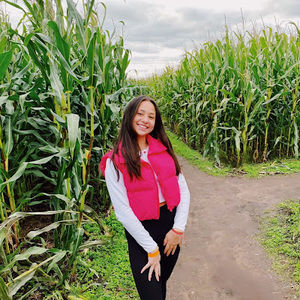 Meet your Posher, Bella